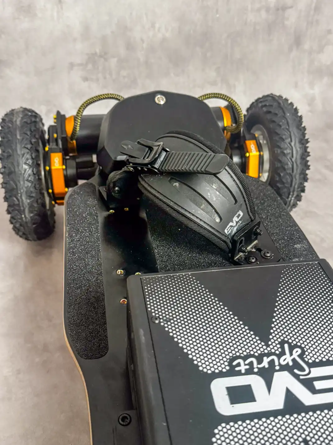 Bindings AXIS Pro